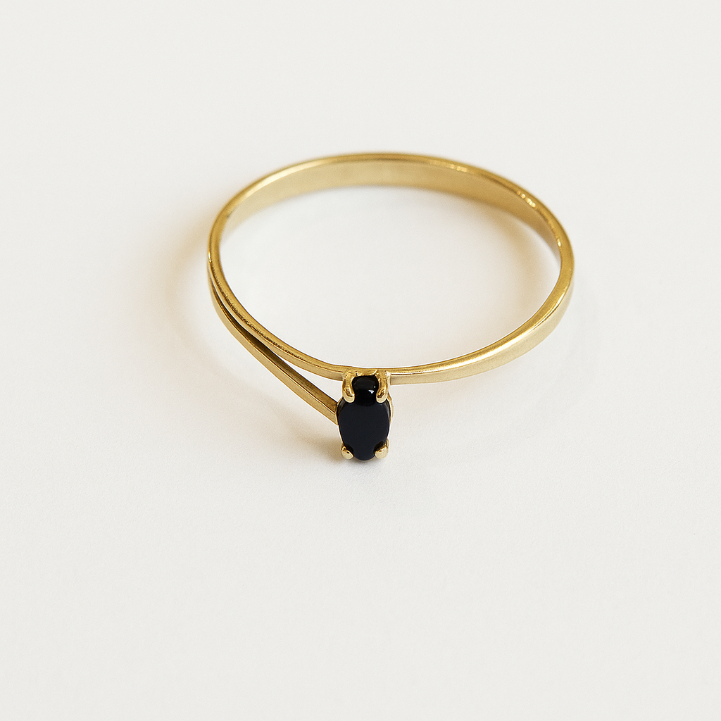 Anillo con Zafiro Azul