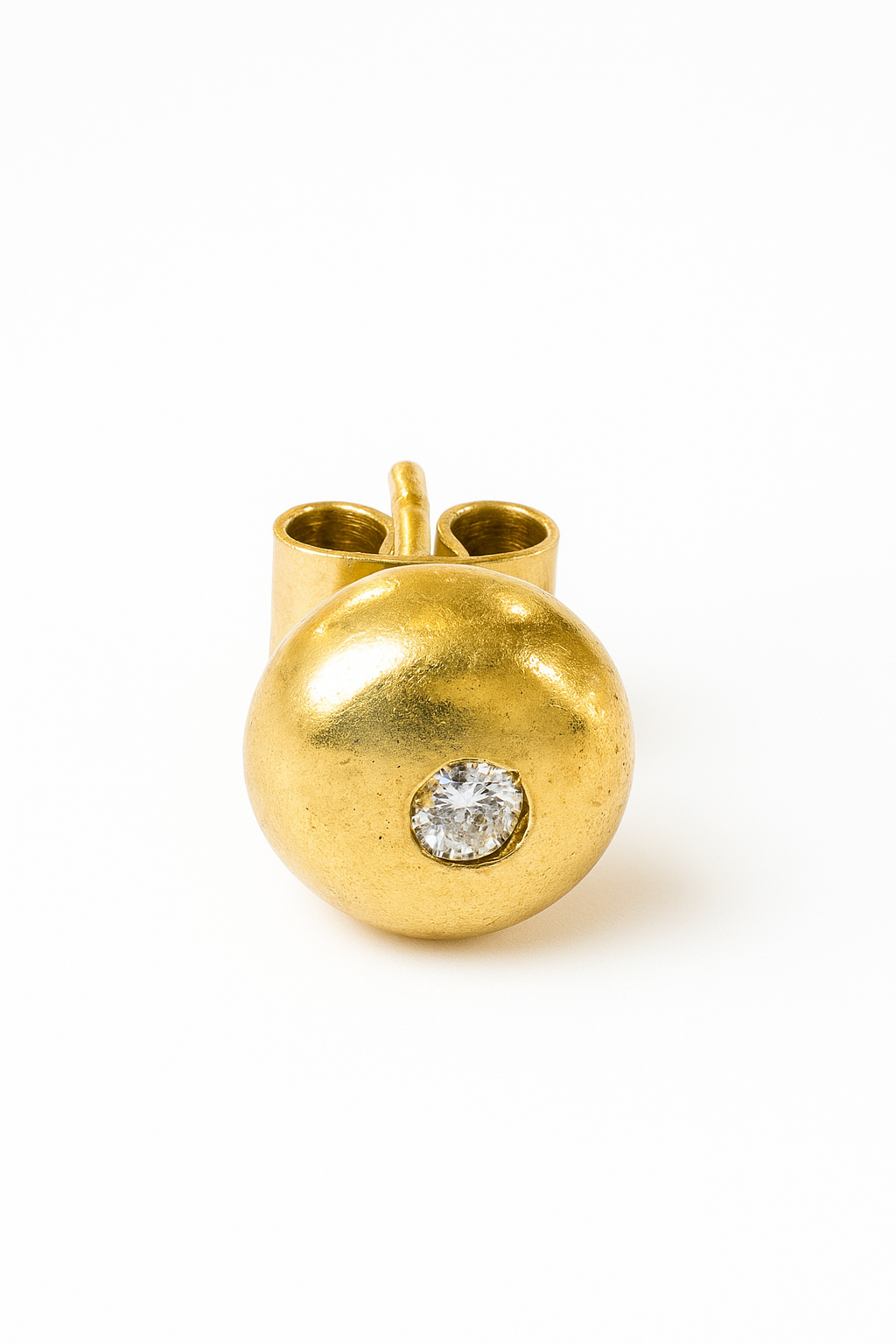 Aretes pequeños con diamantes