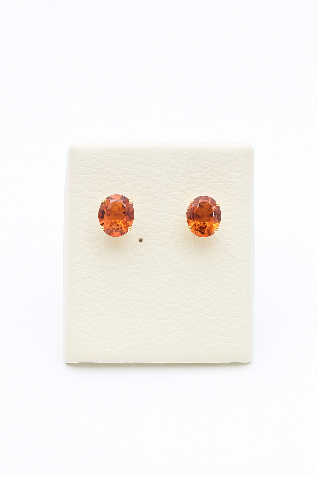 Aretes con corazones y diamantes