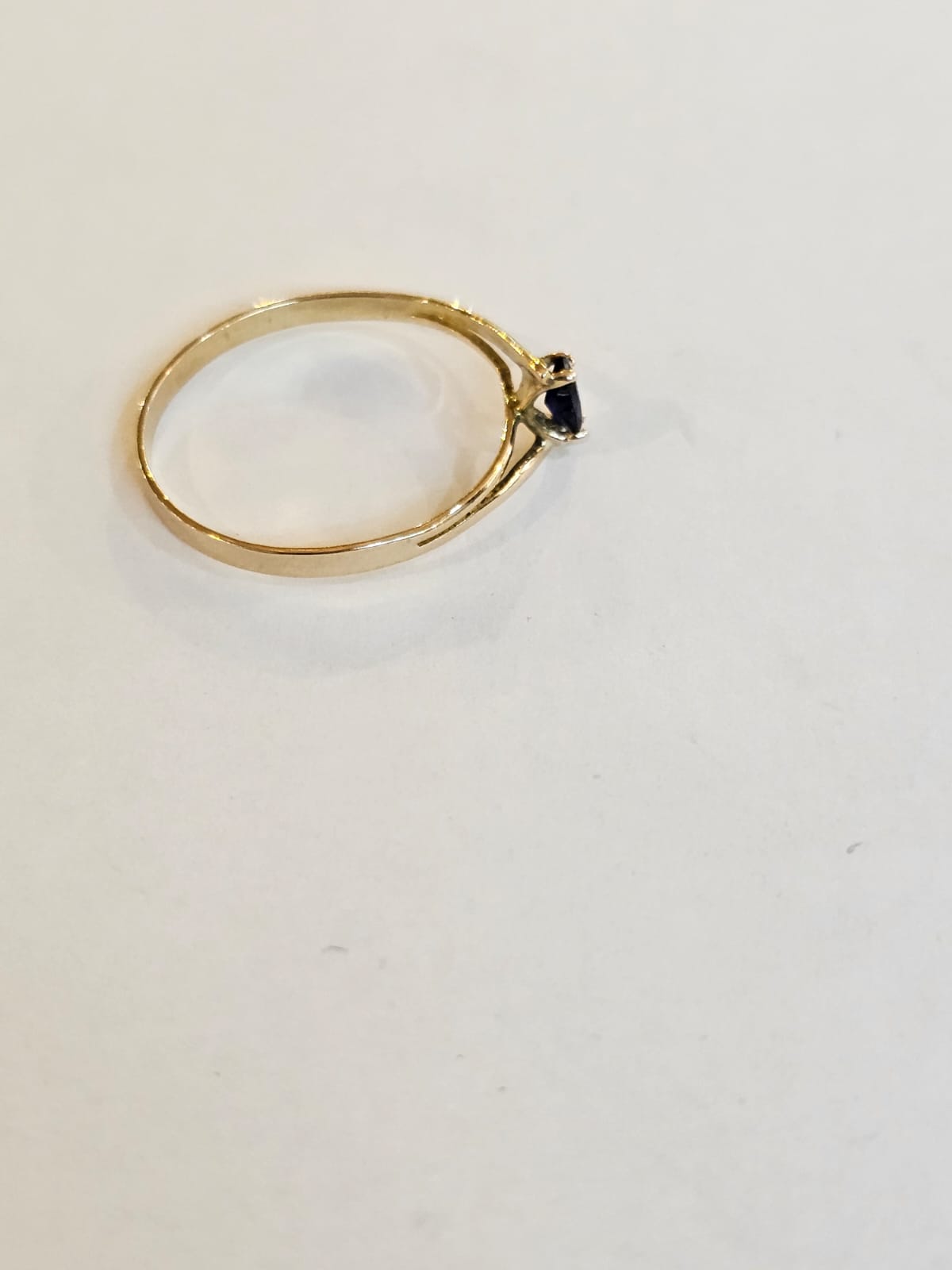 Anillo con Zafiro Azul