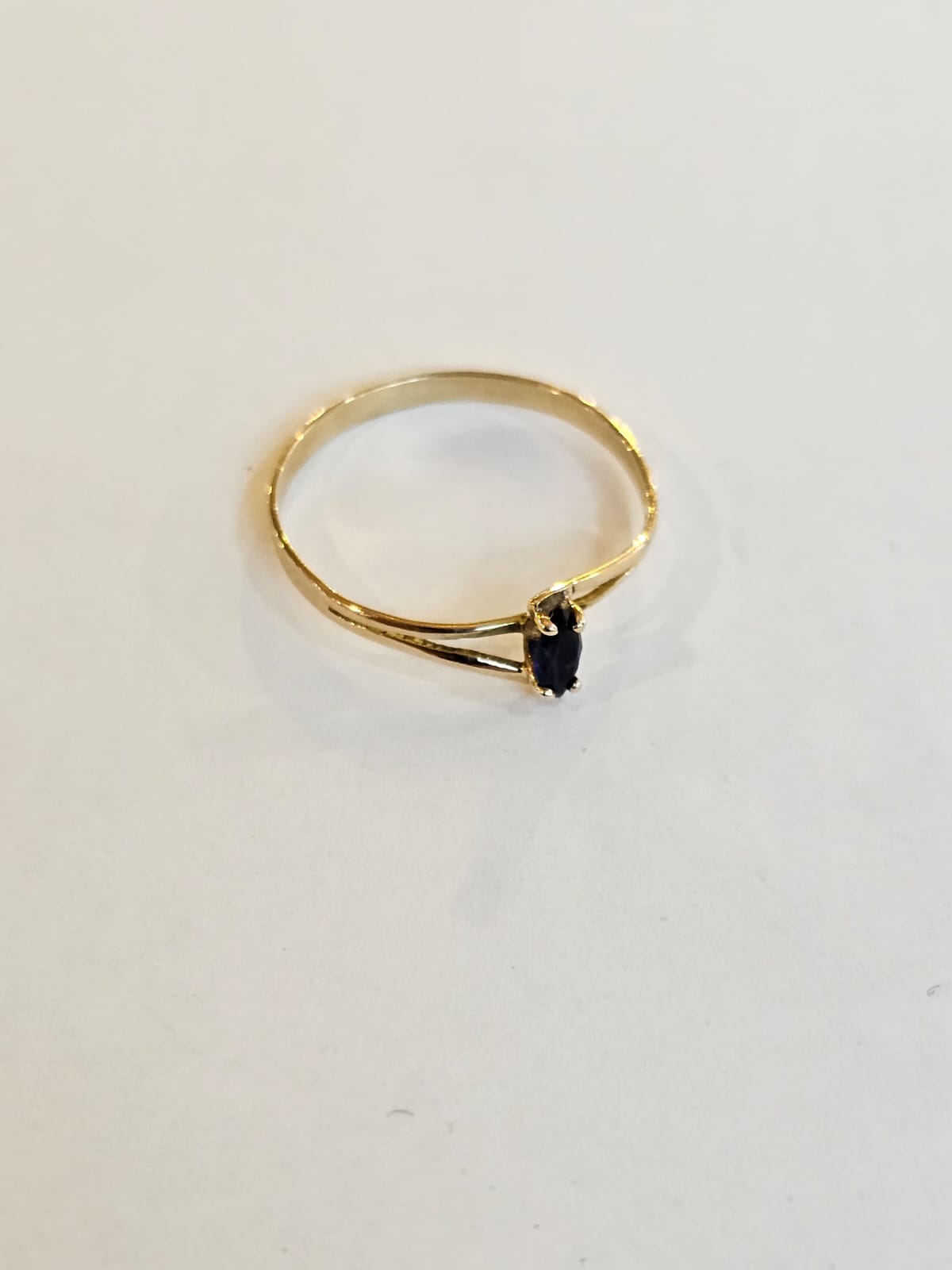 Anillo con Zafiro Azul