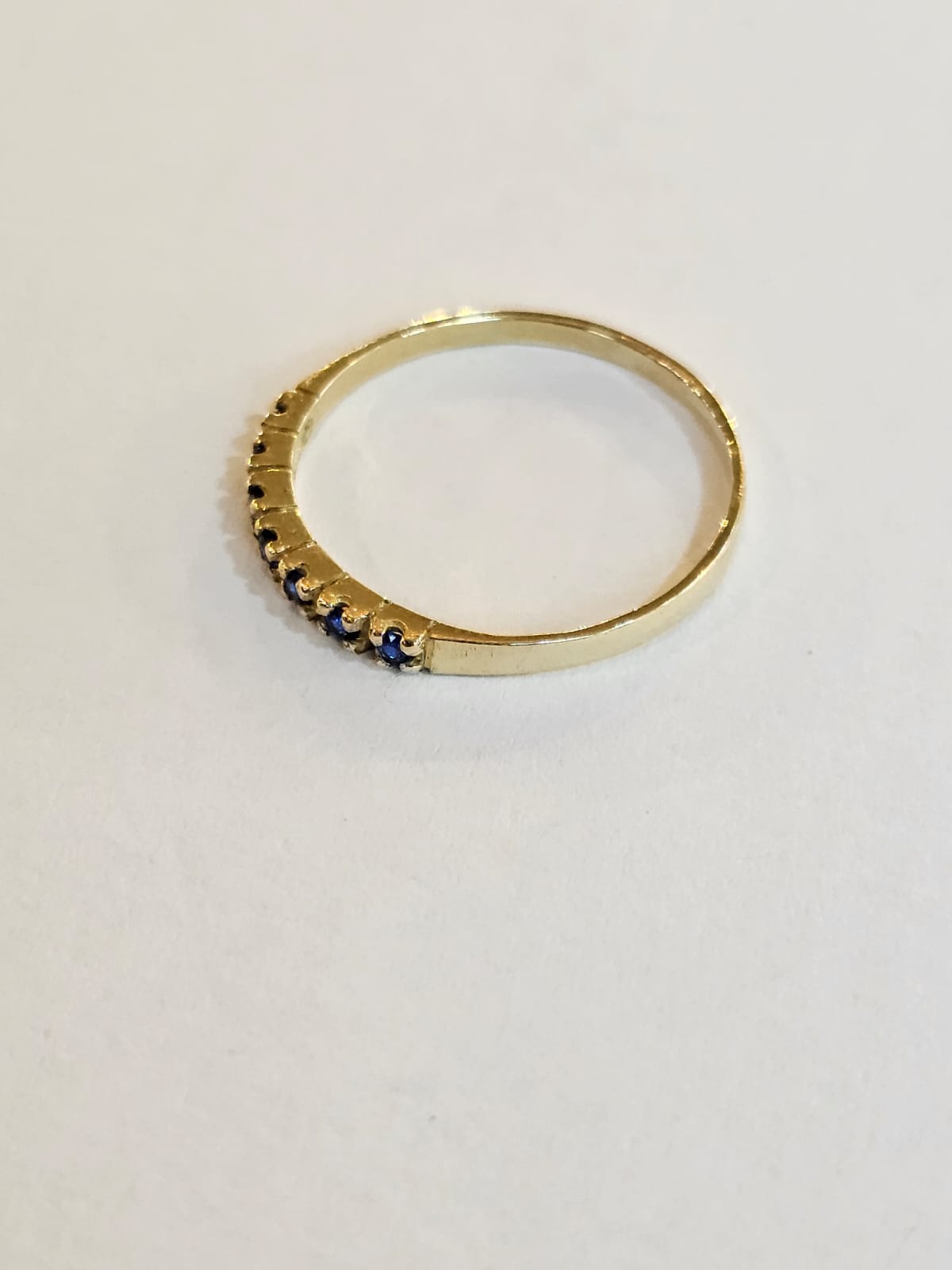 Anillo con Zafiros azules